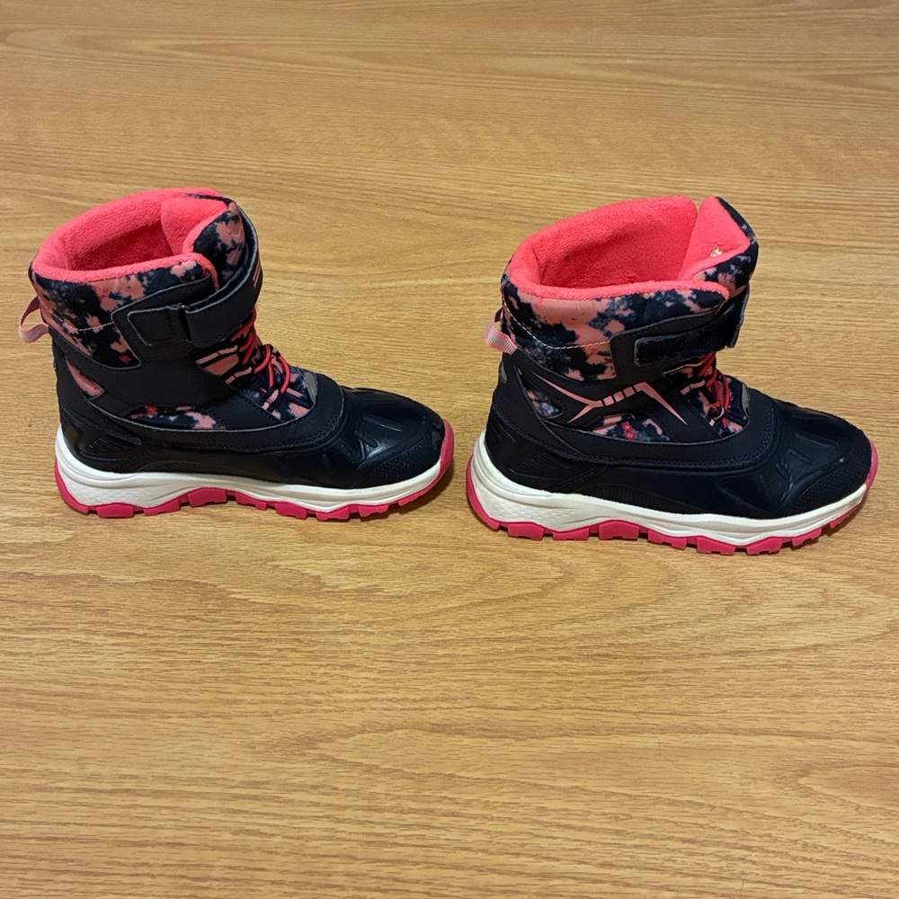 Pepperts! Girls’ Pink and Navy Snow Boots - Picture 6 of 13